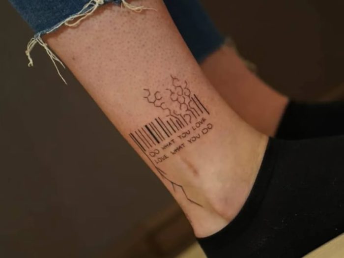 Tatuajes de Códigos de Barras. Todo lo que debes saber Mini Tatuajes